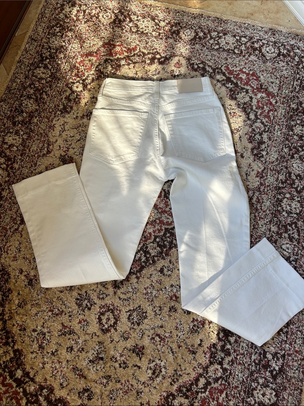 Zara White Straight-Leg Women's Jeans